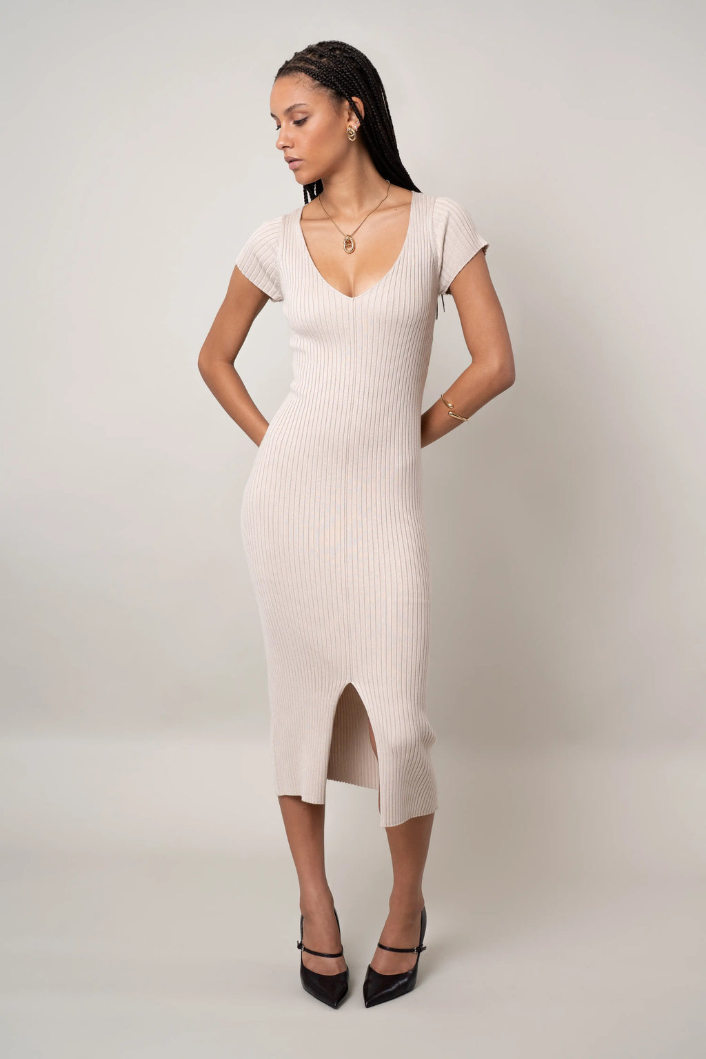 beige ribbed midi dress Cyrus HERVE @therealkylesister at our venue Size:6-9M 10% Rayon