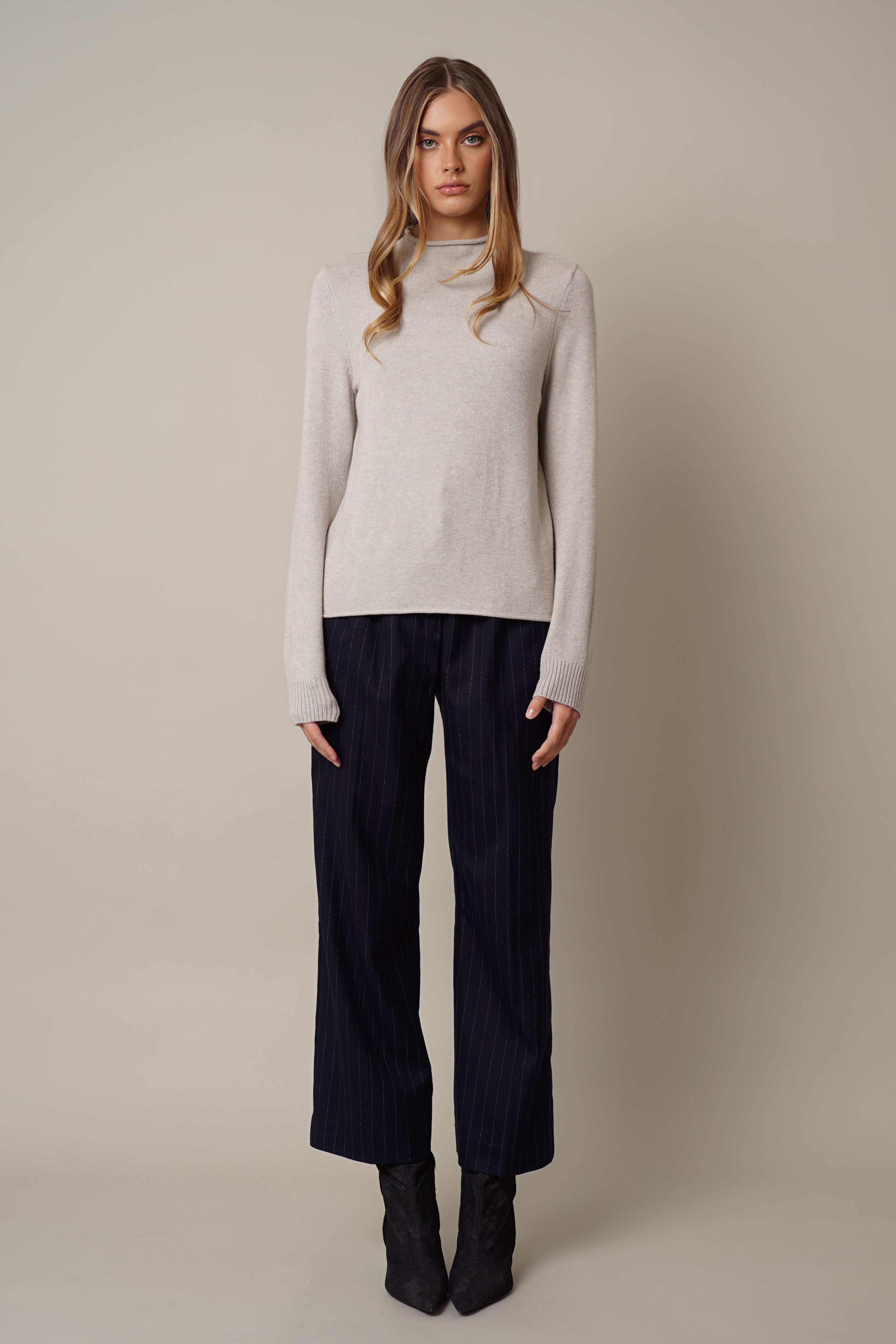 Cyrus turtleneck outlet sweater