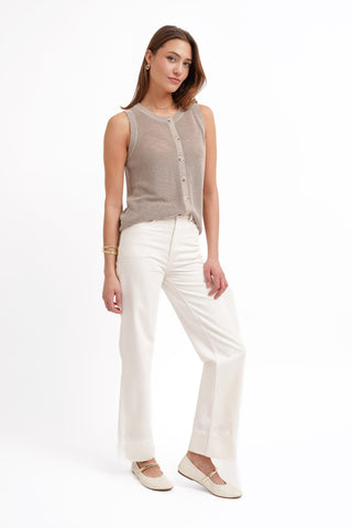 The Lightweight Button Tank