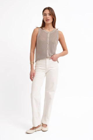 The Lightweight Button Tank