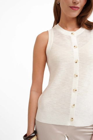 The Lightweight Button Tank