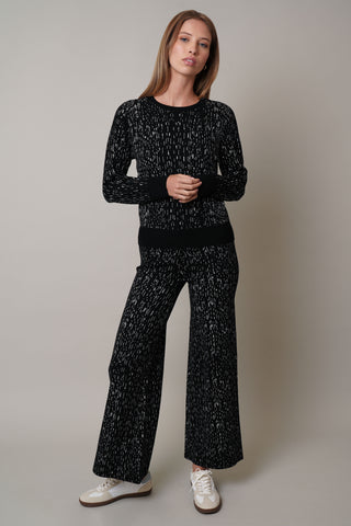 Model is wearing the Jacquard Pants Set in Black Combo