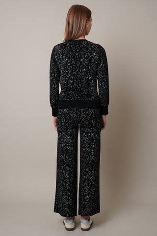 Model is wearing the Jacquard Pants Set in Black Combo