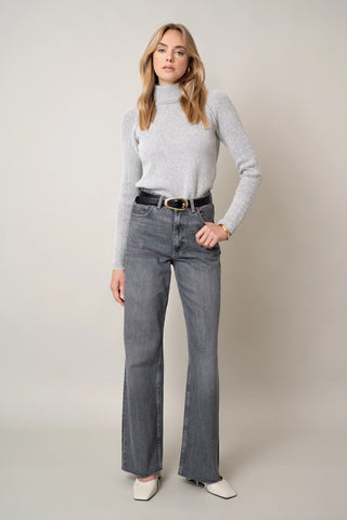 The Two-Tone Funnel Neck